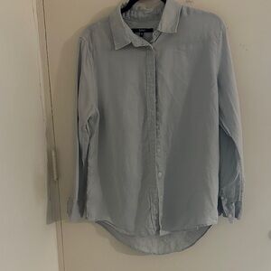 Quince Linen Blue Gray Shirt. Resort, Vacation, Minimalist